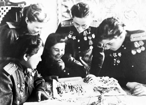 sovetskie letchitsi v germanii 1945.87lhmwvqiiw4wc484scw08048.ejcuplo1l0oo0sk8c40s8osc4.th